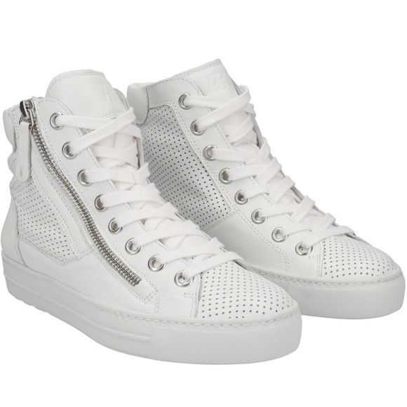 High Top Sneaker
Color:WHITE LEATHER. Never worn - Picture 5 of 8